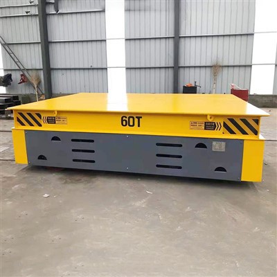 Transferwagen am Hafen